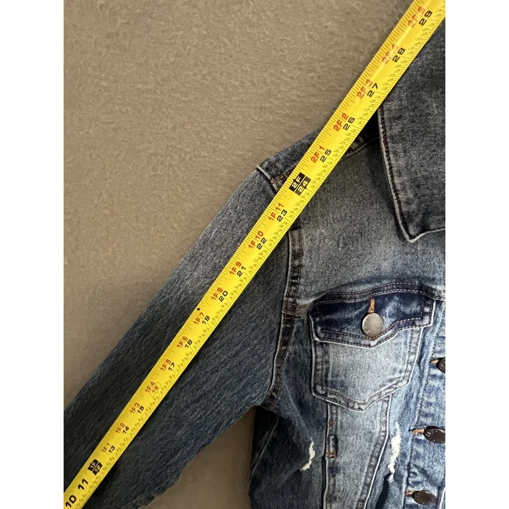 V.I.P. Jeans Girls Distressed Denim Jacket Size S Blue Button Front Frayed‎ Hem